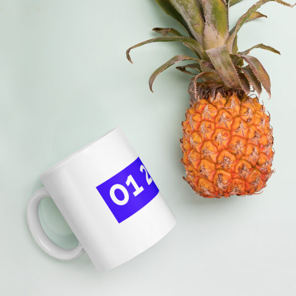 01 20 29 White glossy mug - Image 4